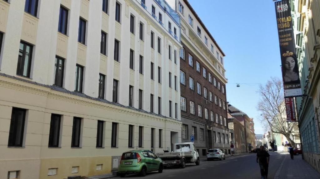 Apartments Near The Center With Privat Parking Brno Eksteriør bilde